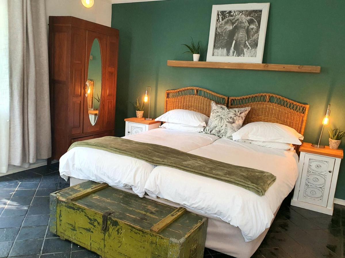 Waterhouse Guest Lodge In Muckleneuk พริทอเรีย ภายนอก รูปภาพ