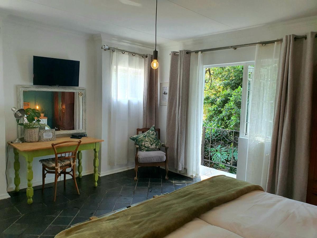 Waterhouse Guest Lodge In Muckleneuk พริทอเรีย ภายนอก รูปภาพ